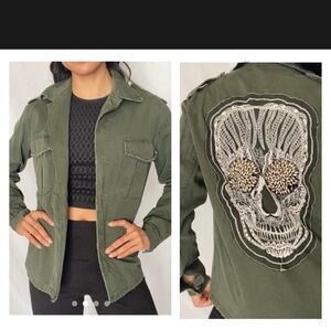 Olive Green skull jacket. Size 38